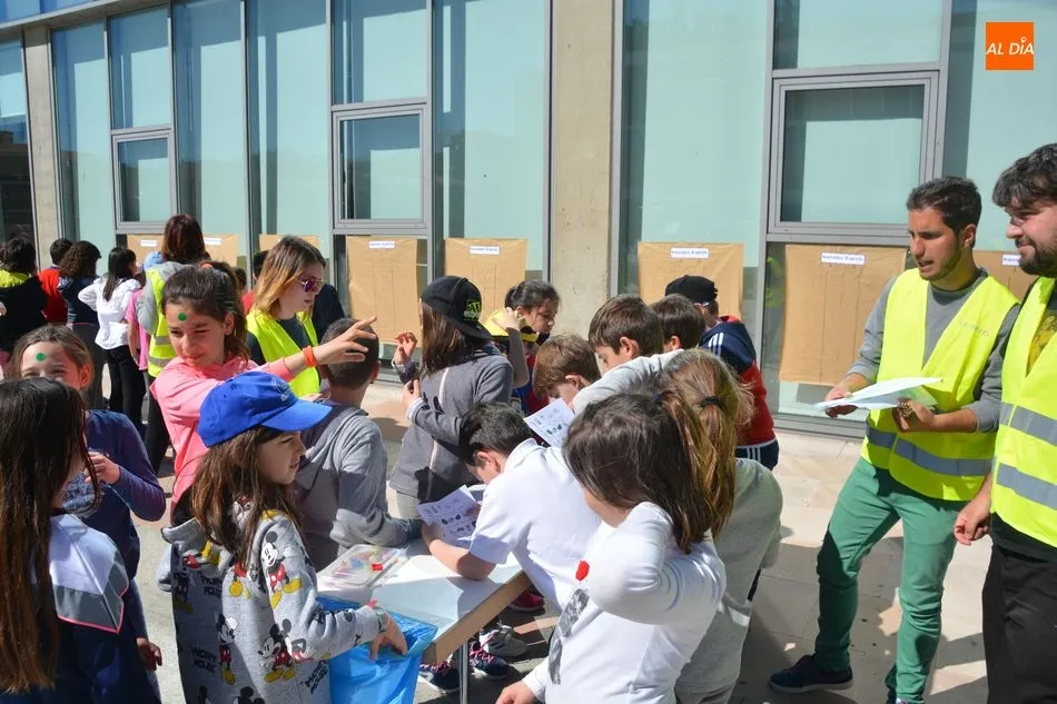 Foto 3 - El Ayuntamiento programa actividades para unos 300 escolares de Primaria&nbsp;