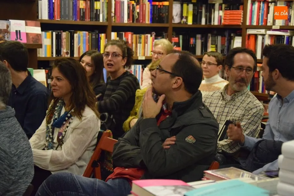 Foto 5 - El escritor Pablo Andr&eacute;s Escapa presenta &lsquo;F&aacute;brica de prodigios&rsquo; en Letras Corsarias  