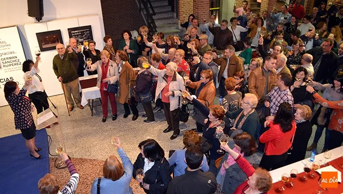 El Centro de Desarrollo Sociocultural celebraba este viernes su 30 aniversario con una gran fiesta