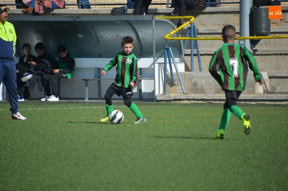 Foto 2 - Resultados, clasificaciones e im&aacute;genes del f&uacute;tbol base provincial