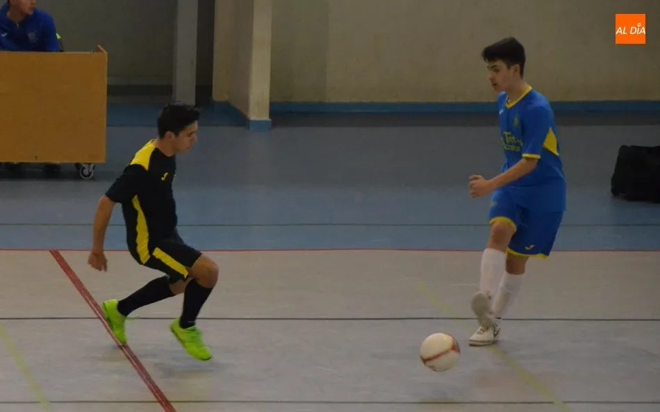 Foto 10 - El III Columnas revalida el t&iacute;tulo de campe&oacute;n bicomarcal Cadete  