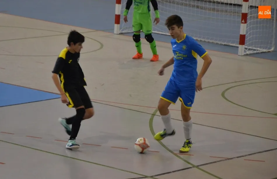 Foto 9 - El III Columnas revalida el t&iacute;tulo de campe&oacute;n bicomarcal Cadete  