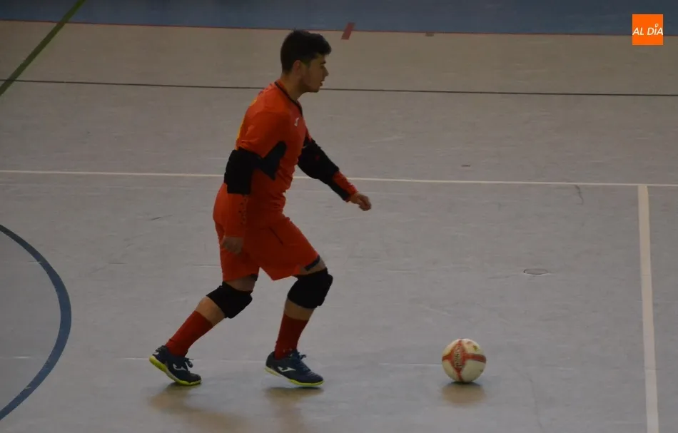 Foto 6 - El III Columnas revalida el t&iacute;tulo de campe&oacute;n bicomarcal Cadete  