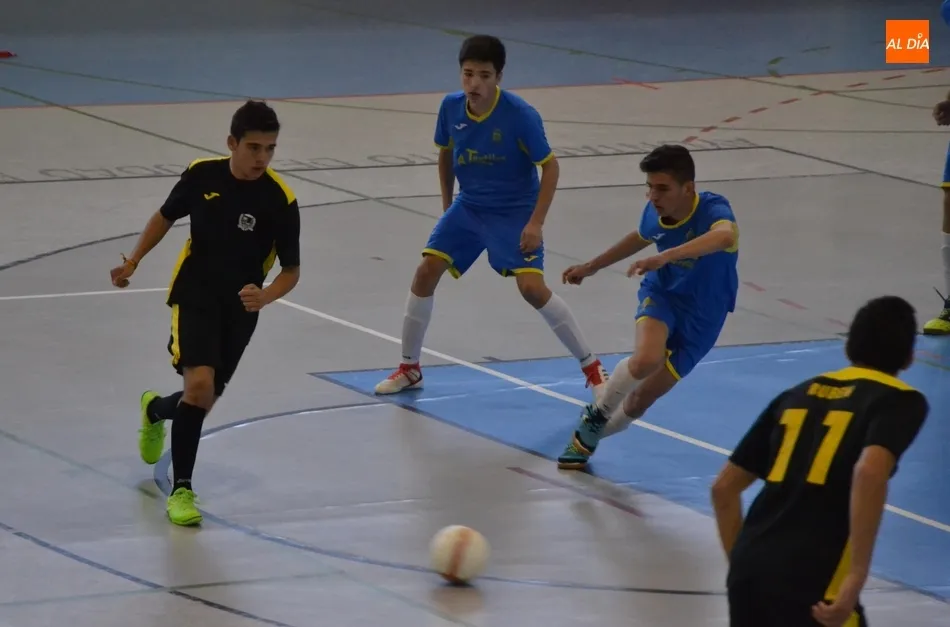 Foto 8 - El III Columnas revalida el t&iacute;tulo de campe&oacute;n bicomarcal Cadete  