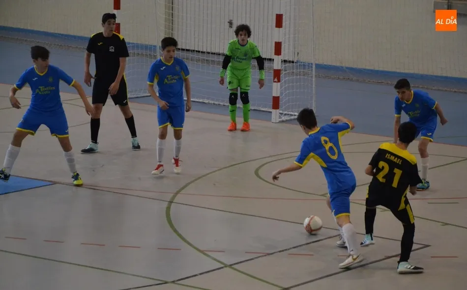 Foto 7 - El III Columnas revalida el t&iacute;tulo de campe&oacute;n bicomarcal Cadete  