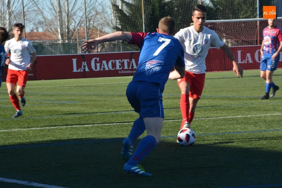 Foto 9 - El Santa Marta recibe demasiado castigo ante la Gimn&aacute;stica Segoviana (0-3)