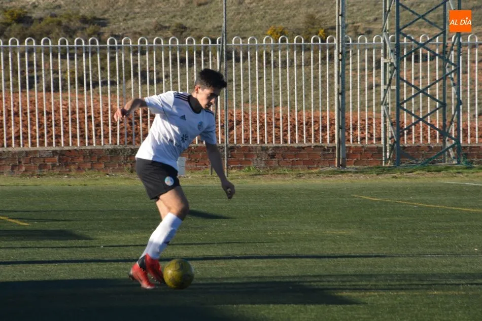 Foto 6 - Resultados, clasificaciones e im&aacute;genes del f&uacute;tbol base regional