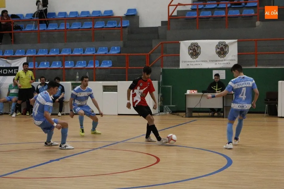 Foto 10 - El Salamanca FS se reengancha a la lucha por las primeras plazas tras doblegar al Segosala (1-0)