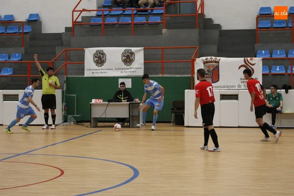 Foto 8 - El Salamanca FS se reengancha a la lucha por las primeras plazas tras doblegar al Segosala (1-0)