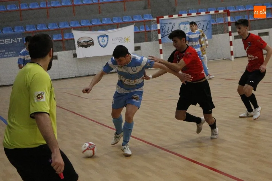 Foto 4 - El Salamanca FS se reengancha a la lucha por las primeras plazas tras doblegar al Segosala (1-0)