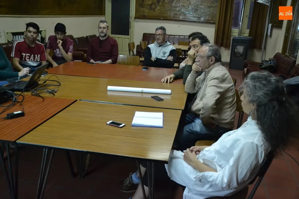 Foto 2 - El grupo que quiere montar un Sistema Solar a escala en Mir&oacute;briga da sus primeros pasos  