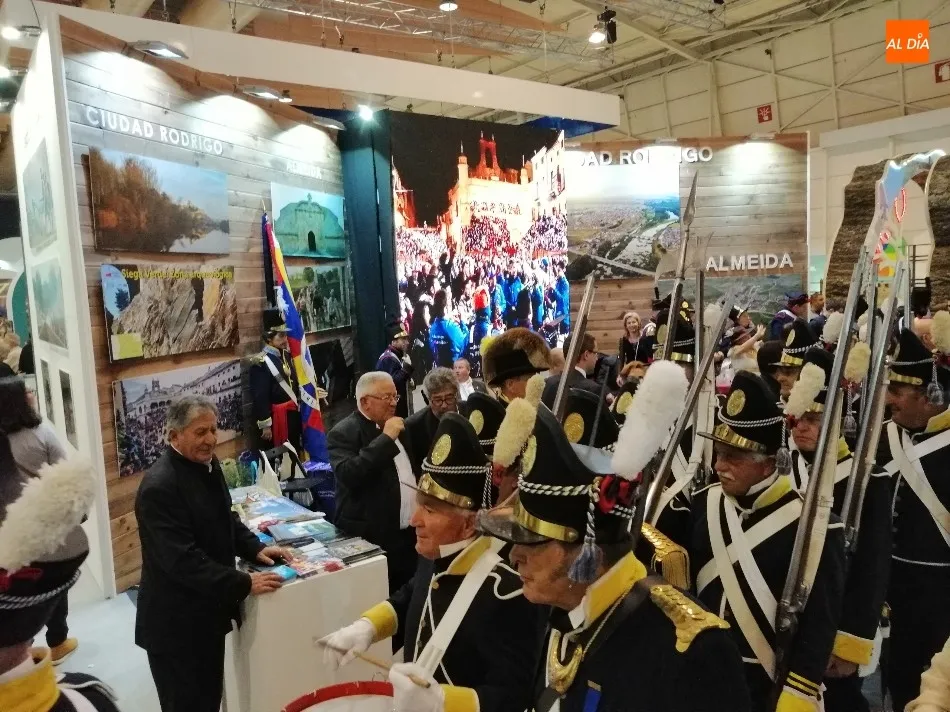 Foto 9 - La Rondalla, entre los 150 mirobrigenses que disfrutan de la Feria de Turismo de Lisboa  