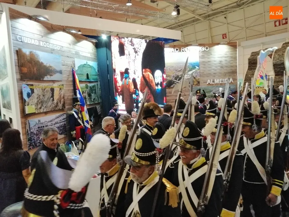 Foto 8 - La Rondalla, entre los 150 mirobrigenses que disfrutan de la Feria de Turismo de Lisboa  