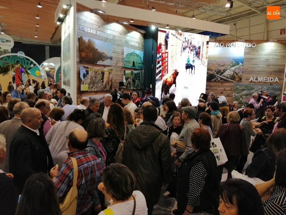 Foto 4 - La Rondalla, entre los 150 mirobrigenses que disfrutan de la Feria de Turismo de Lisboa  