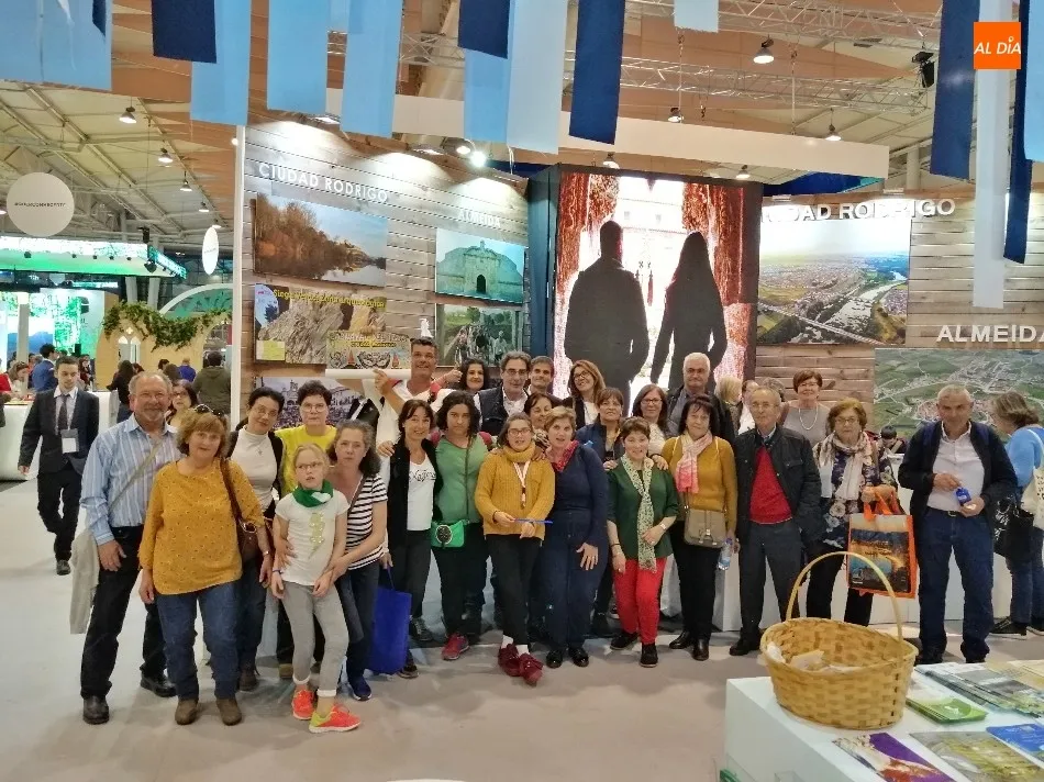 La Rondalla, entre los 150 mirobrigenses que disfrutan de la Feria de Turismo de Lisboa  