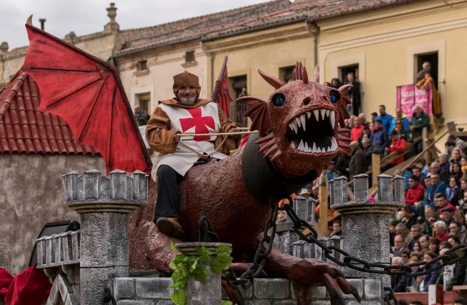 Foto 4 - Elegidas las 12 im&aacute;genes que integrar&aacute;n el nuevo Calendario Carnavalero, obra de 6 fot&oacute;grafos  