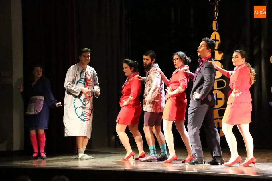 Foto 8 - El grupo de la UC3M pone un excelente broche al XXXII Certamen Nacional de Teatro de Vitigudino  