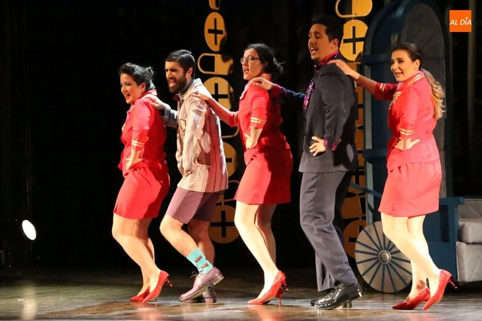 Foto 7 - El grupo de la UC3M pone un excelente broche al XXXII Certamen Nacional de Teatro de Vitigudino  