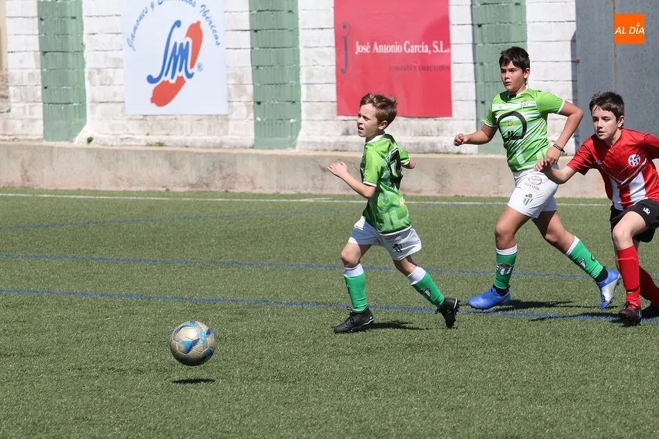 Foto 6 - Juvenil, Infantil y Alev&iacute;n C, &uacute;nicas victorias de la base del CD Guijuelo en la jornada