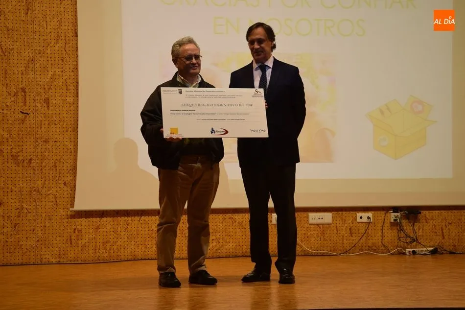 Foto 8 - El Colegio Salesiano Mar&iacute;a Auxiliadora gana el&nbsp;III Concurso municipal de Ideas Empresariales...
