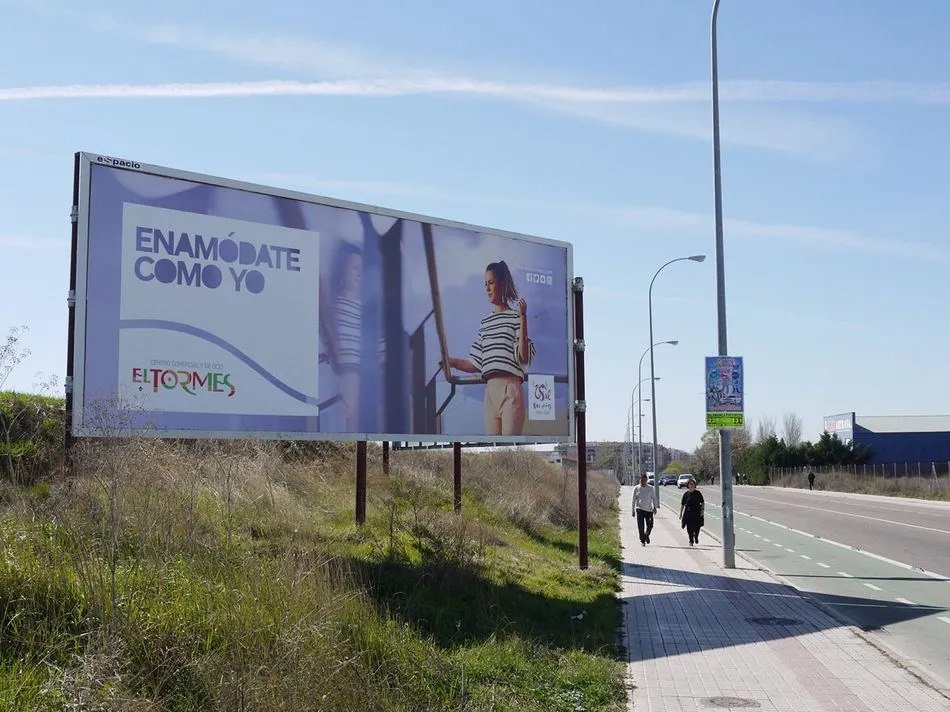 Foto 10 - Siete clientes de El Tormes, protagonistas de las vallas publicitarias del Centro Comercial  