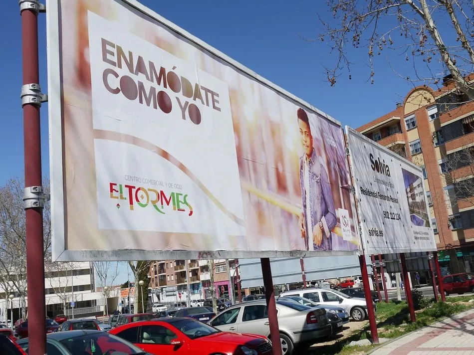 Foto 5 - Siete clientes de El Tormes, protagonistas de las vallas publicitarias del Centro Comercial  