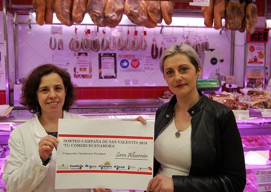 Foto 2 - Los comerciantes de Confaes entregan los premios de la campa&ntilde;a &lsquo;Tu comercio enamora&rsquo;  