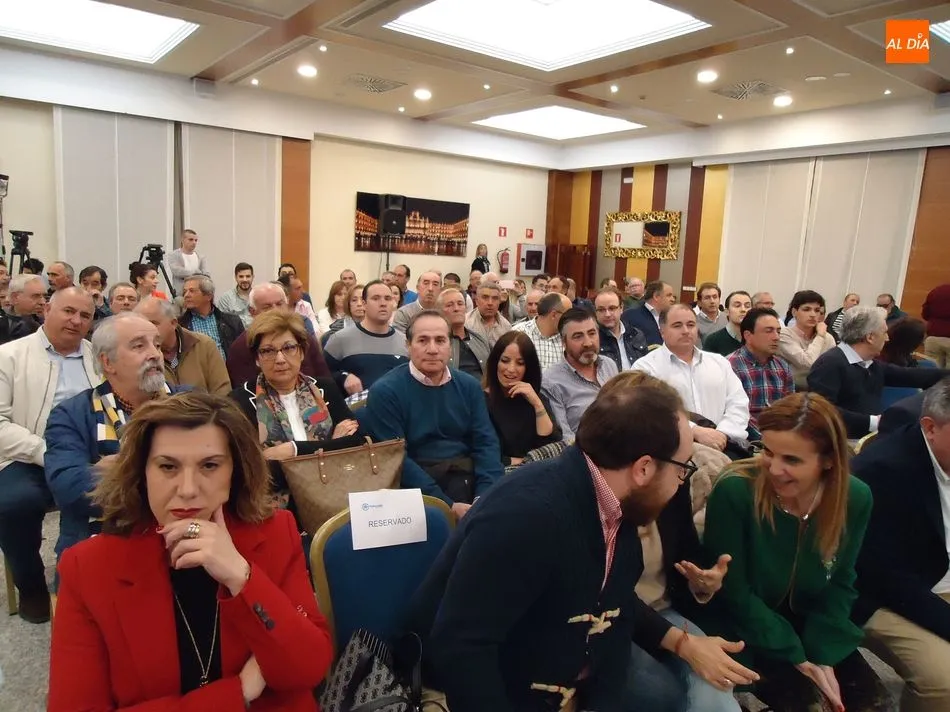 Foto 5 - &ldquo;Es un riesgo para Castilla y Le&oacute;n tener un gobierno como el de Pedro S&aacute;nchez y su caballo de...