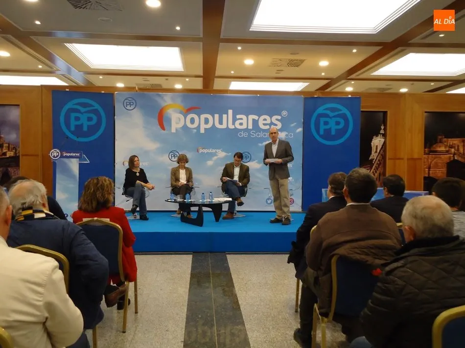 Foto 3 - &ldquo;Es un riesgo para Castilla y Le&oacute;n tener un gobierno como el de Pedro S&aacute;nchez y su caballo de...