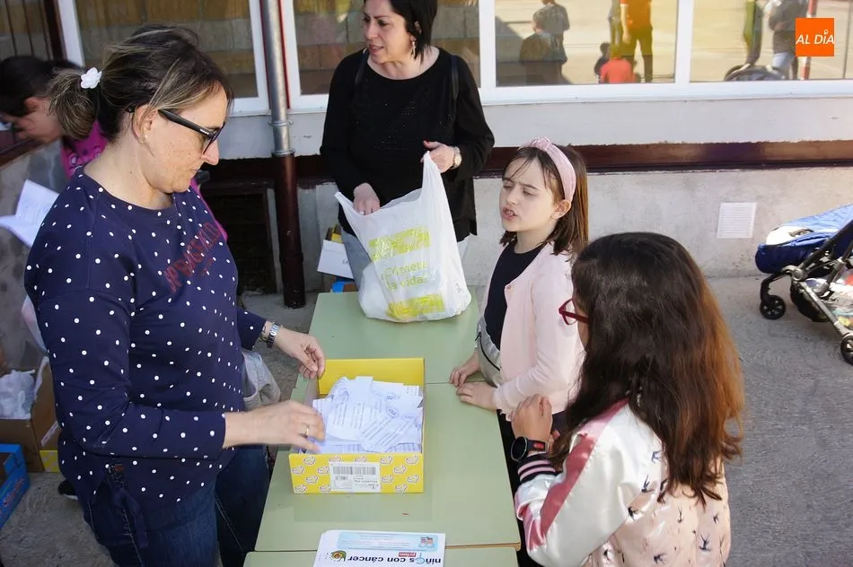 Foto 2 - Fuenterroble de Salvatierra celebra la Operaci&oacute;n Bocata