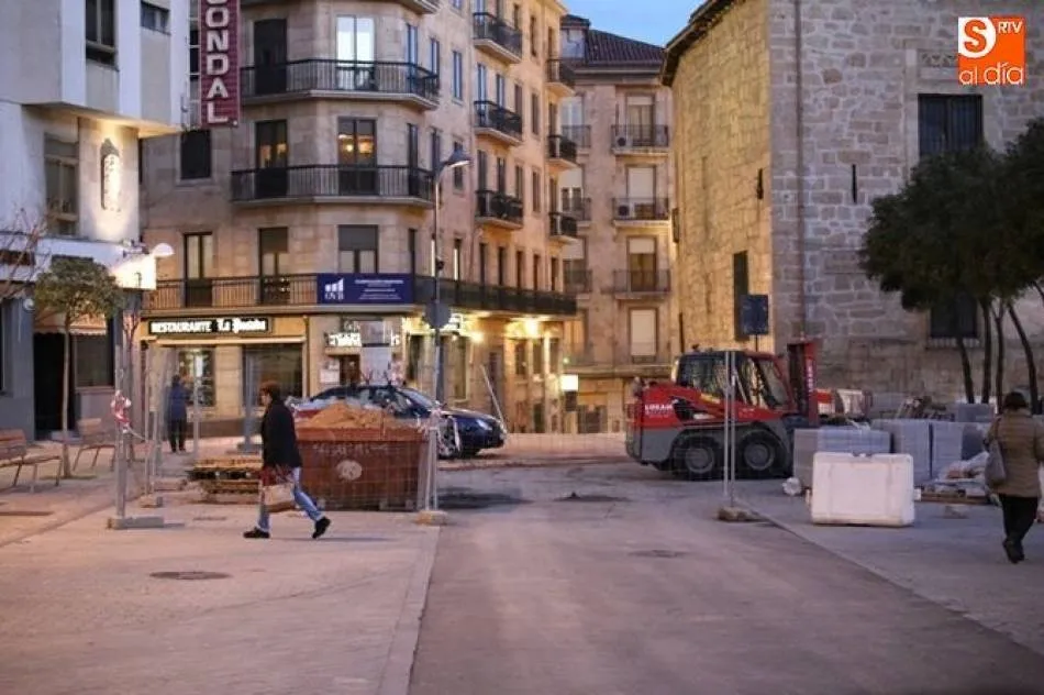 La entrada al párking, en obras / Archivo