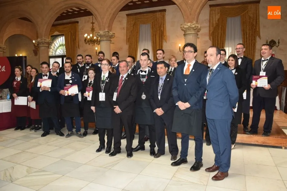 Foto 10 - El alcalde se compromete a ejercer&nbsp;&ldquo;como el mejor embajador de los sumilleres de Salamanca y...