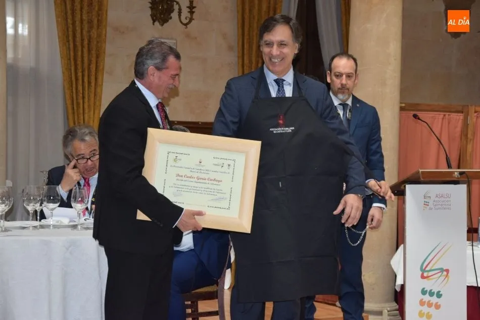 Foto 5 - El alcalde se compromete a ejercer&nbsp;&ldquo;como el mejor embajador de los sumilleres de Salamanca y...