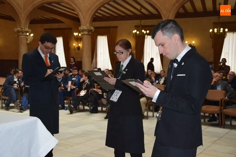 Foto 2 - El alcalde se compromete a ejercer&nbsp;&ldquo;como el mejor embajador de los sumilleres de Salamanca y...