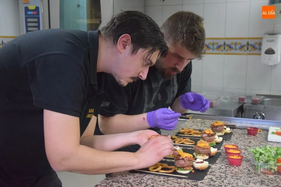 Foto 10 - Brocense gana el I Concurso de Hamburguesas Ciudad de Salamanca
