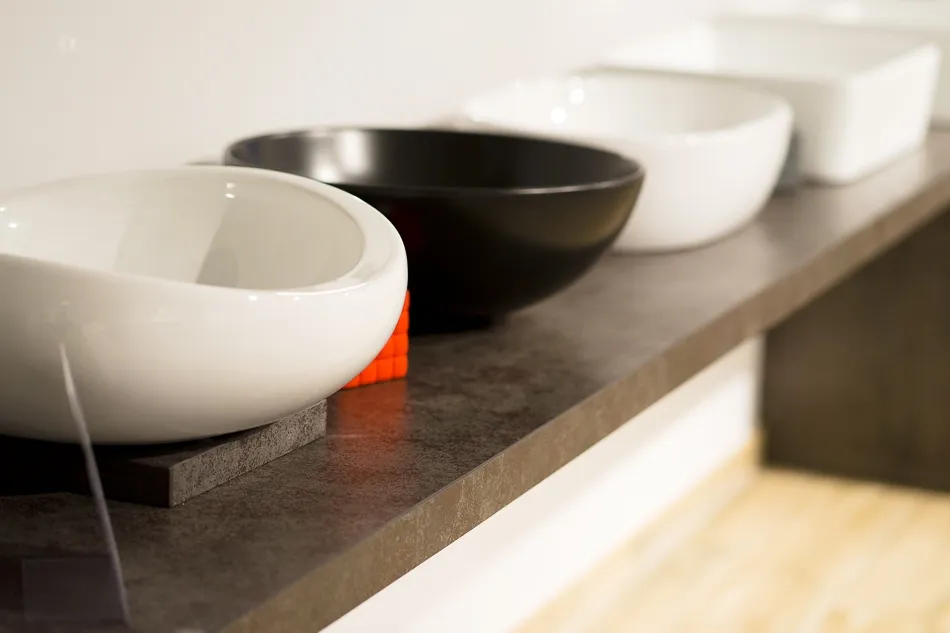 Foto 4 - Comercial Anaya renueva completamente sus exposiciones de ba&ntilde;os y cocinas