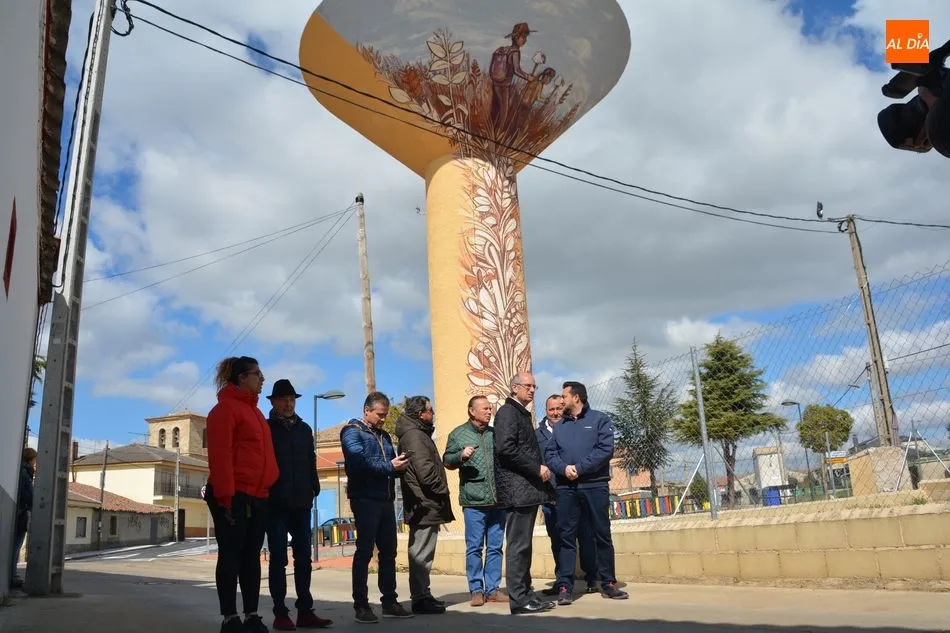 Foto 5 - Javier Iglesias conoce &lsquo;in situ&rsquo; las inversiones realizadas en Castellanos de Villiquera con...