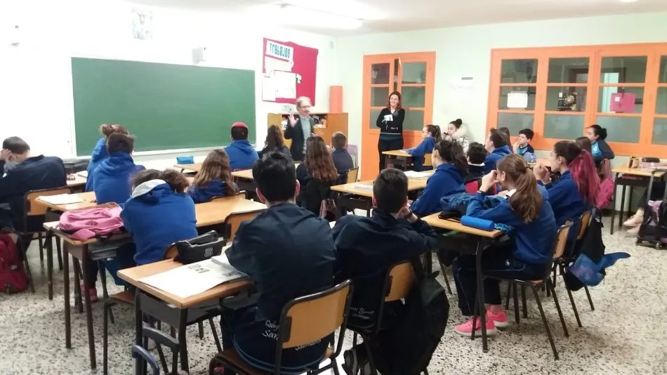 Foto 4 - Inolvidable visita al CAEM de un grupo de estudiantes del colegio San Juan Bosco