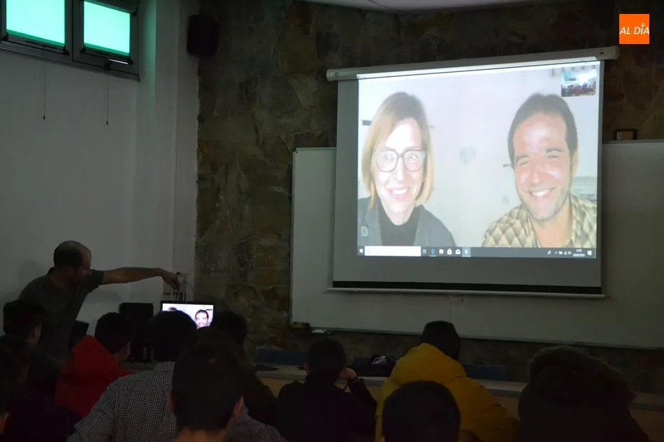Foto 3 - Arquitectos de Asturias explican a los alumnos del IES Tierra su labor en busca de la eficiencia...