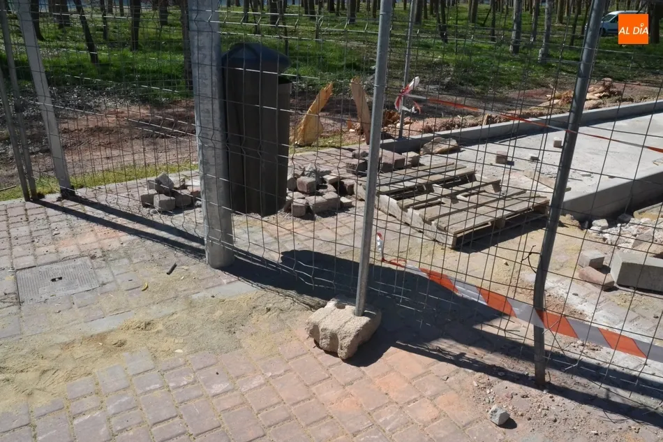 Foto 3 - Contin&uacute;an los trabajos para ganar m&aacute;s de 20 plazas de aparcamiento en la Avenida de La Concha  