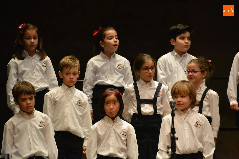 Foto 6 - Los m&aacute;s peque&ntilde;os brillan en el Concierto de Primavera del Coro Ciudad de Salamanca