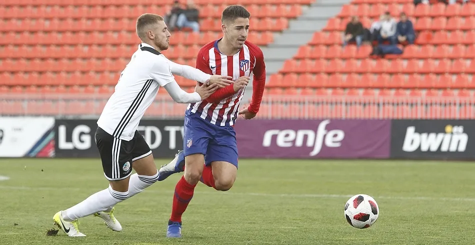 Acción del partido de ida entre el Atlético de Madrid B y el Salamanca UDS