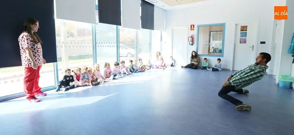 Foto 6 - El programa Tic Tac se anima con una sesi&oacute;n de baile