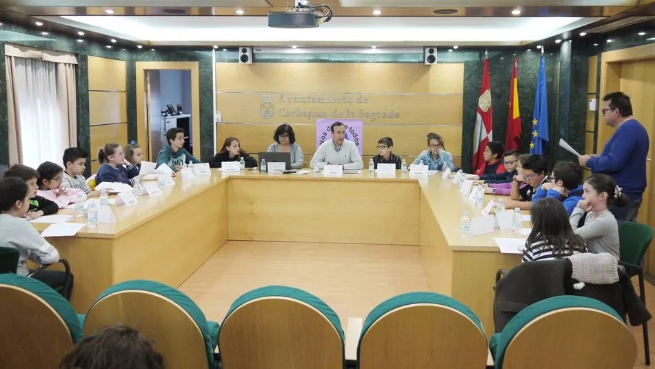 Consejo de Niños en el Ayuntamiento de Carbajosa