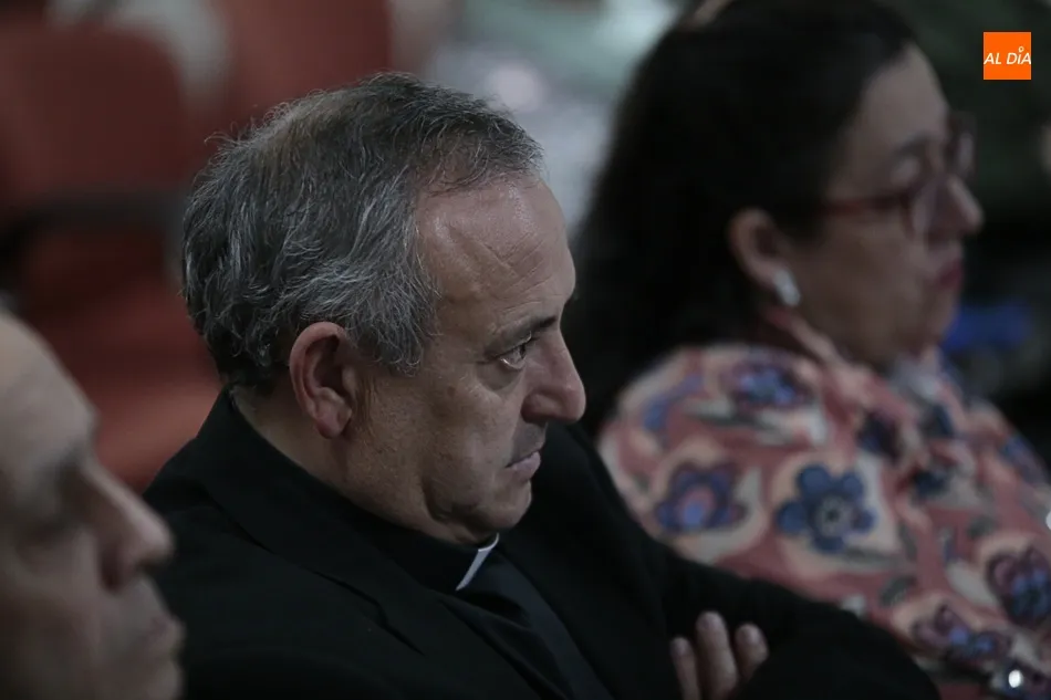Foto 8 - La Cofrad&iacute;a del Cristo Yacente presenta la publicaci&oacute;n &lsquo;Cruz de Gu&iacute;a&rsquo;