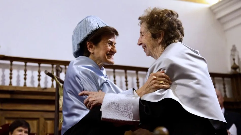 Foto 7 - Adela Cortina recuerda que&nbsp;la filosof&iacute;a &ldquo;tiene que ensuciarse las manos y comprometerse con la...