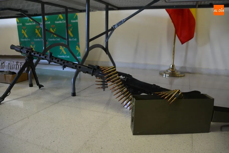 Foto 9 - Detenido en la comarca de B&eacute;jar con 121 armas de fuego para&nbsp; su compraventa en el mercado negro  