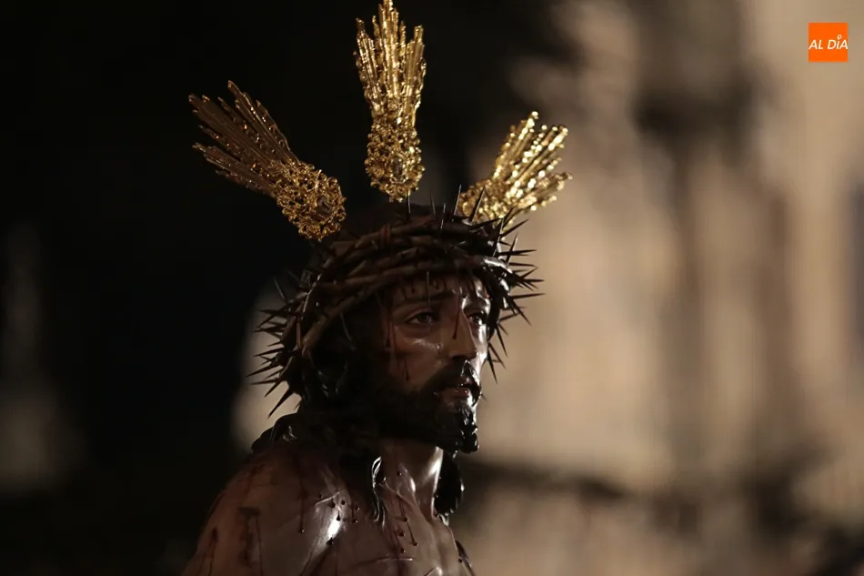Foto 10 - El casco antiguo acoge el V&iacute;a Crucis de Jes&uacute;s Despojado