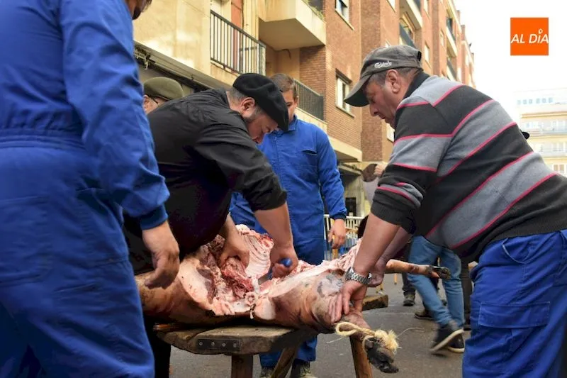 Foto 10 - El Barrio del Oeste recupera su tradicional Fiesta de la Matanza