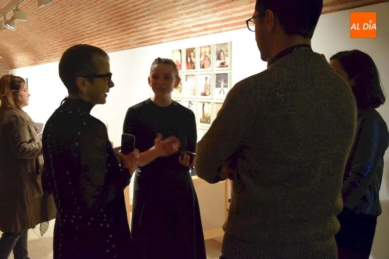 Foto 5 - Inaugurada la exposici&oacute;n de arte No Libro